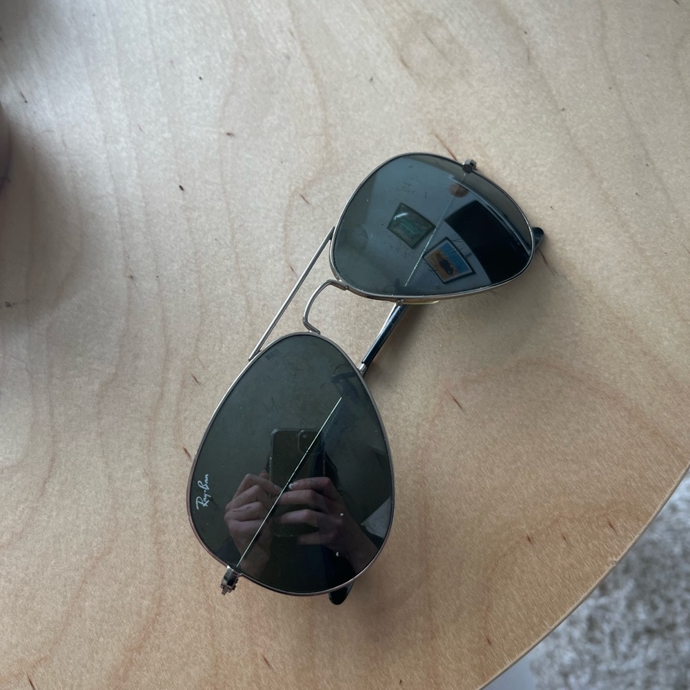 Silver mirror Ray Ban aviator sunglasses